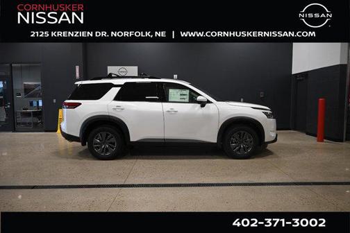 2025 Nissan Pathfinder SV 4WD