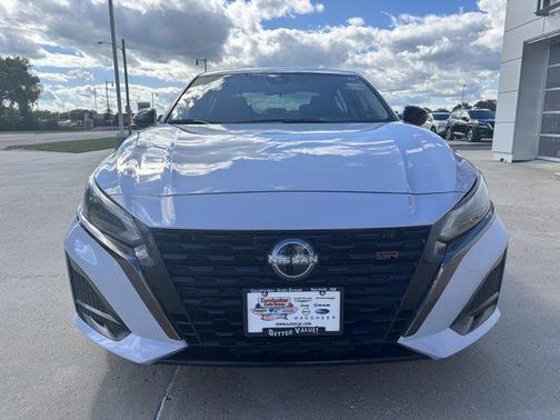 2023 Nissan Altima SR Intelligent AWD