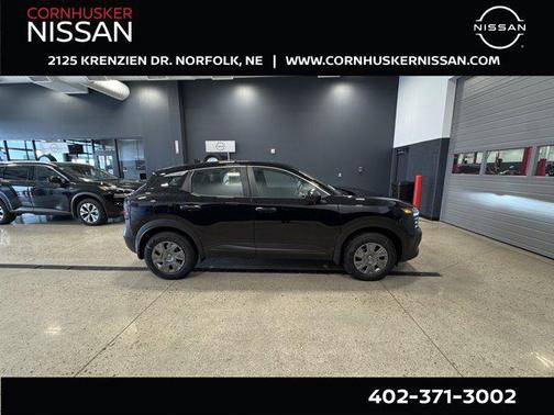 2025 Nissan Kicks S