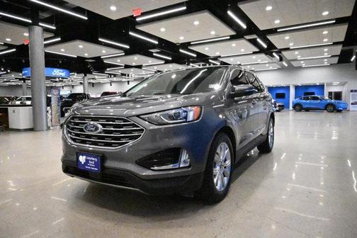 2021 Ford Edge Titanium