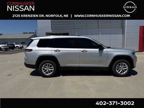 2022 Jeep Grand Cherokee L Laredo