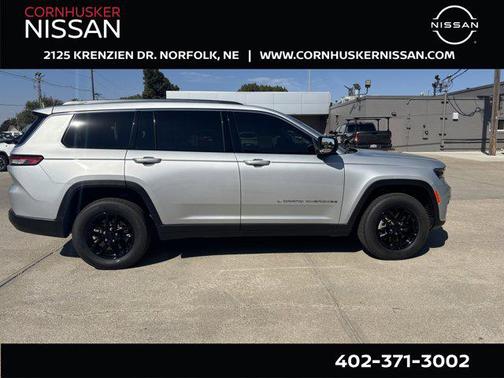 2022 Jeep Grand Cherokee L Laredo