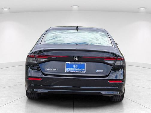 Nh-731p/Crystal Bl 2026 Honda Accord Hybrid Touring