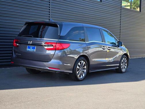 Modern Steel Metallic 2024 Honda Odyssey EX-L