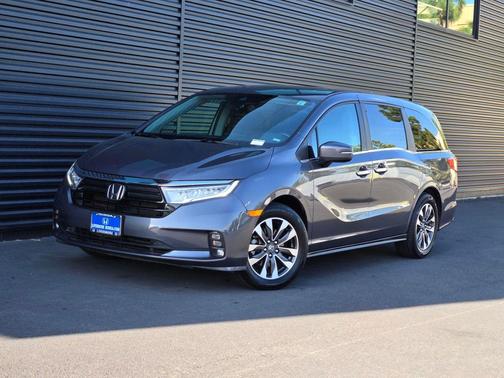 Modern Steel Metallic 2024 Honda Odyssey EX-L
