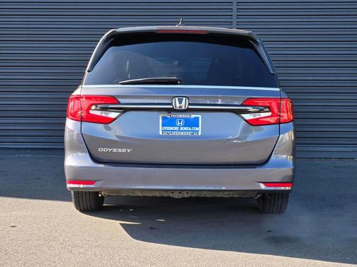 Modern Steel Metallic 2024 Honda Odyssey EX-L