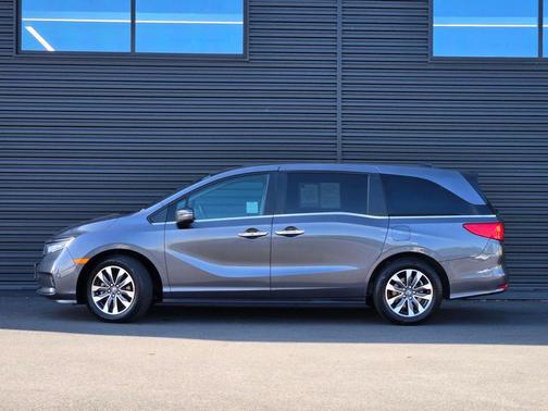 Modern Steel Metallic 2024 Honda Odyssey EX-L