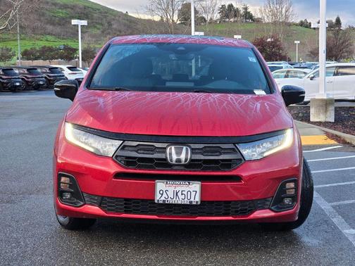 Radiant Red Metallic II 2025 Honda Odyssey Sport-L
