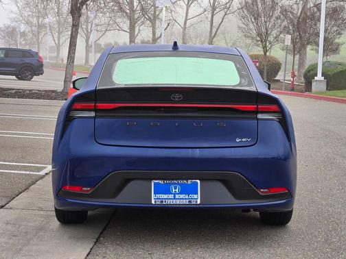 2024 Toyota Prius LE