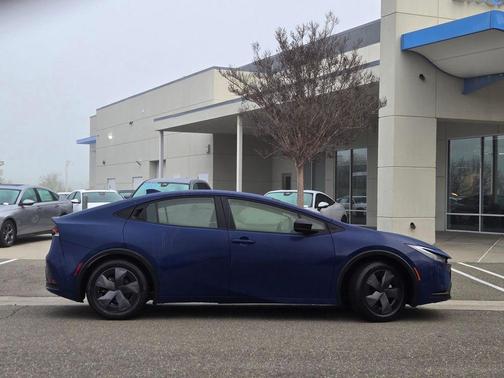 2024 Toyota Prius LE