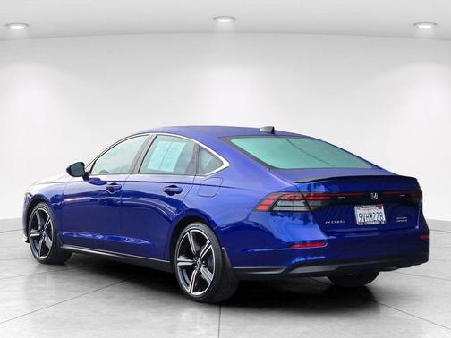 Still Night Pearl 2025 Honda Accord Hybrid Sport