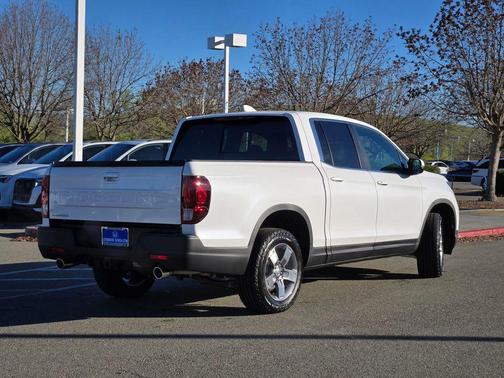 Platinum White Pearl 2026 Honda Ridgeline RTL
