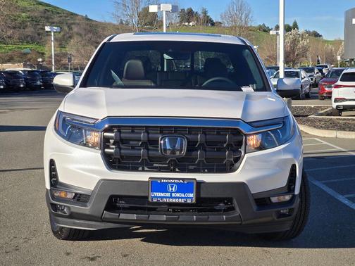 Platinum White Pearl 2026 Honda Ridgeline RTL