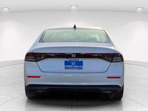 Platinum White Pearl 2026 Honda Accord SE