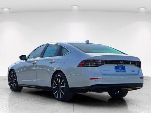 Platinum White Pearl 2026 Honda Accord Hybrid Touring
