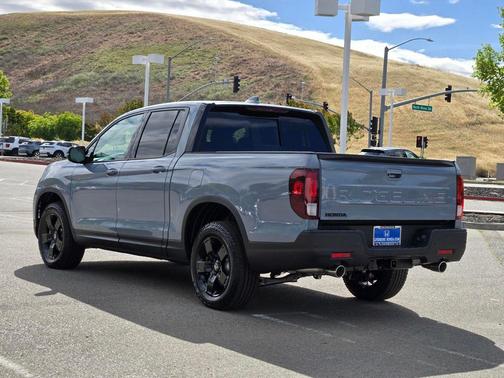Sonic Gray Pearl 2026 Honda Ridgeline Black