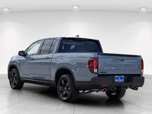 Sonic Gray Pearl 2026 Honda Ridgeline Black