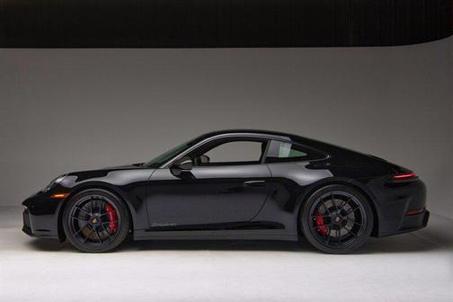 2025 Porsche 911 Carrera GTS