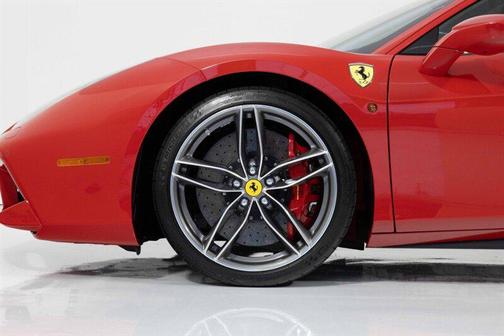 Rosso Corsa 2018 Ferrari 488 GTB