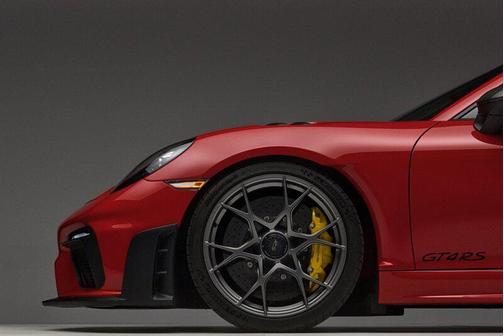 2023 Porsche 718 Cayman GT4 RS