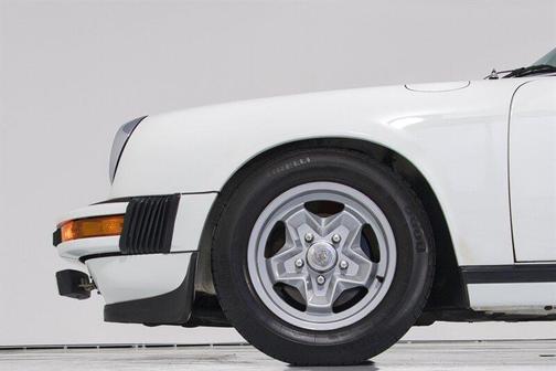 White 1976 Porsche 911