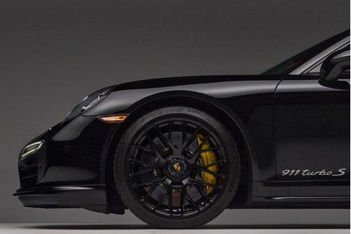 2015 Porsche 911 Turbo S