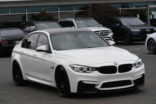 Photo 4 of 51 of 2017 BMW M3 Base
