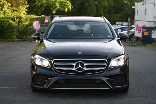 Photo 2 of 49 of 2018 Mercedes-Benz E-Class E 400 4MATIC Sport