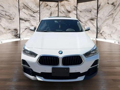 White 2022 BMW X2 xDrive28i