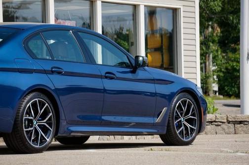 2022 BMW M550 i xDrive