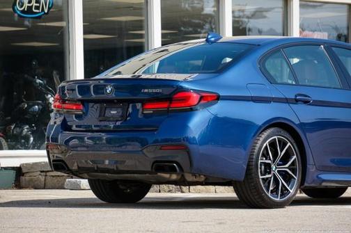 2022 BMW M550 i xDrive