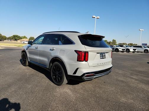 2022 Kia Sorento SX