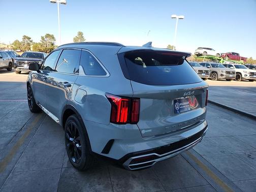 2022 Kia Sorento SX