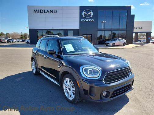 BLACK 2022 MINI Countryman Cooper