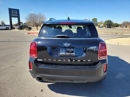 BLACK 2022 MINI Countryman Cooper