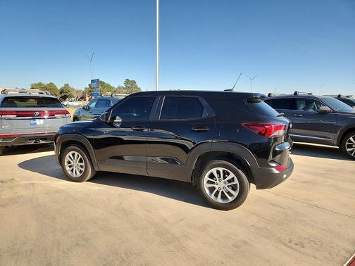 Mosaic Black Metallic 2024 Chevrolet Trailblazer LS