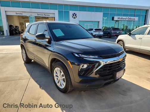 Mosaic Black Metallic 2024 Chevrolet Trailblazer LS