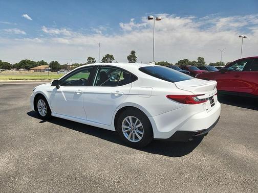 Ice Cap 2025 Toyota Camry SE