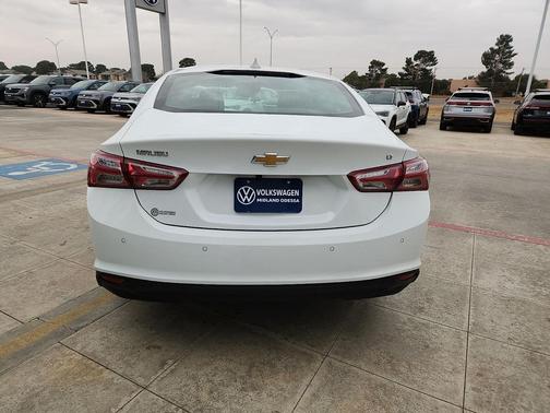2024 Chevrolet Malibu FWD 2LT