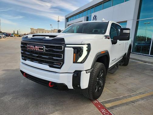 2025 GMC Sierra 2500 AT4