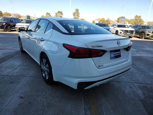 2024 Nissan Altima S FWD