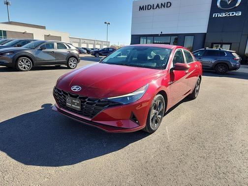 2023 Hyundai ELANTRA SEL