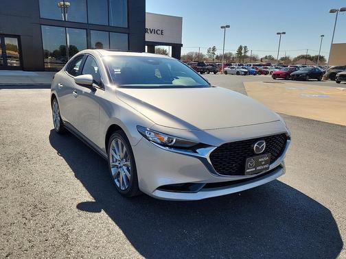 QUARTZ 2026 Mazda Mazda3 FWD w/Preferred Package