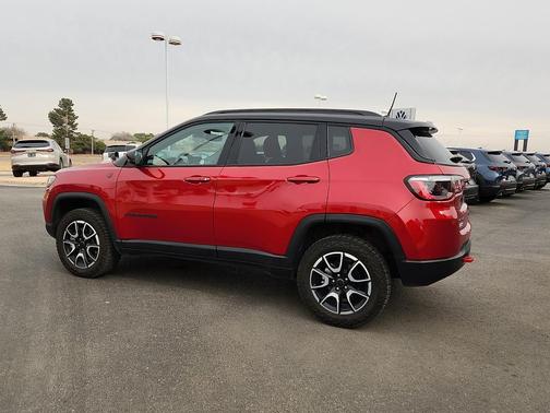 2025 Jeep Compass Trailhawk