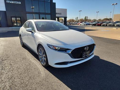 Snowflake White Pearl Mica 2026 Mazda Mazda3 FWD w/Preferred Package