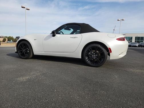2025 Mazda MX-5 Miata Club