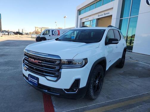 2023 GMC Acadia AWD AT4