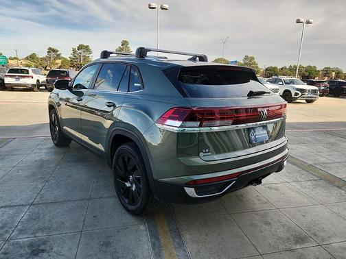 Avocado Green Pearl 2026 Volkswagen Atlas Cross Sport 2.0T SE w/Technology