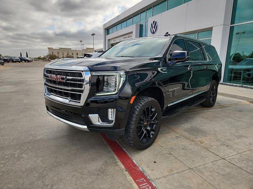 2022 GMC Yukon XL SLT
