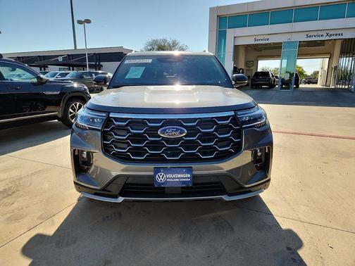 2025 Ford Explorer Platinum